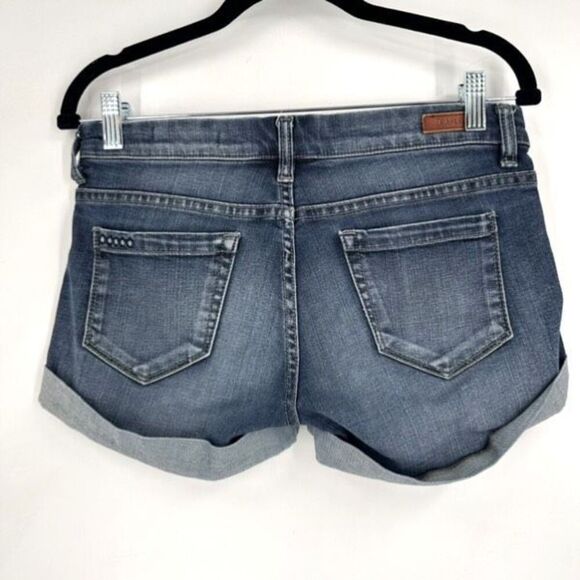 Blank NYC Roll Over Cuffed Jean Shorts size 26 medium wash - Picture 2 of 8